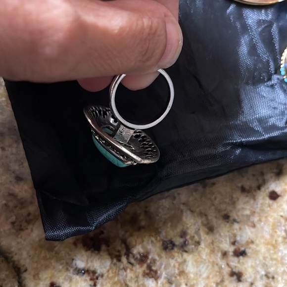 Woman ring - Picture 4 of 5